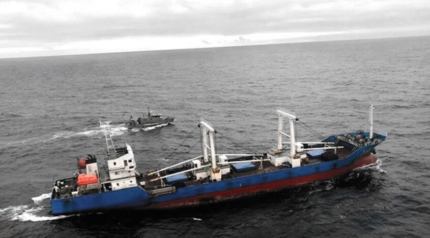 Pesca ilegal en Galápagos china