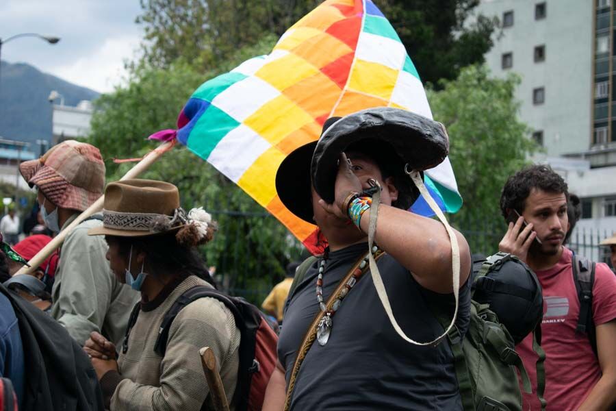 protestante con cuerno