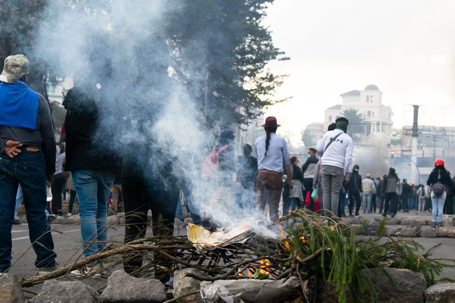 fogatas en el paro nacional