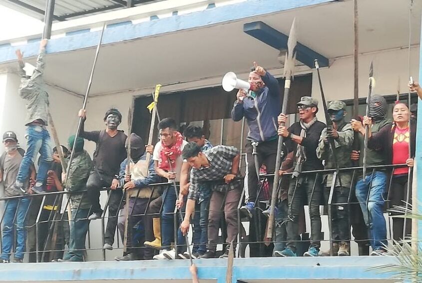 toma de la gobernacion de pastaza