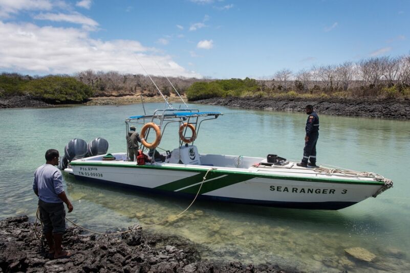 operativo de control en la Reserva Marina Galápagos