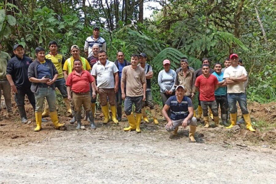 mineros del distrito Chinapintza