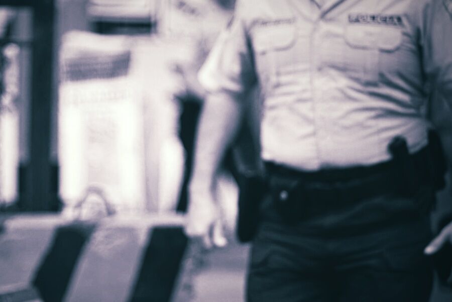 policía
