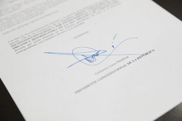 veto parcial contra las reformas de la Ley de Comunicación