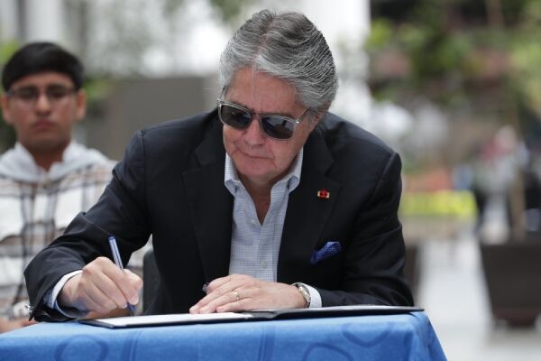 veto a la Ley de Comunicación.