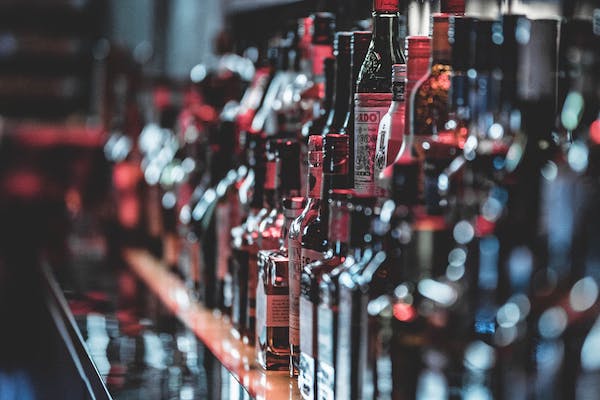 alcohol adulterado