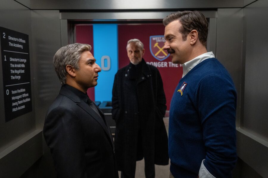 Nate Shelley frente a Ted Lasso