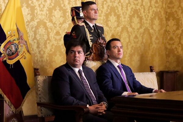 ¿Quién es Arturo Félix Wong?