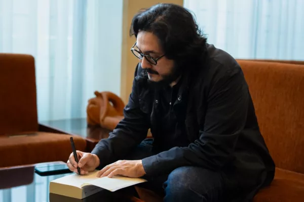 Firma ejemplar Triángulo Fúser.