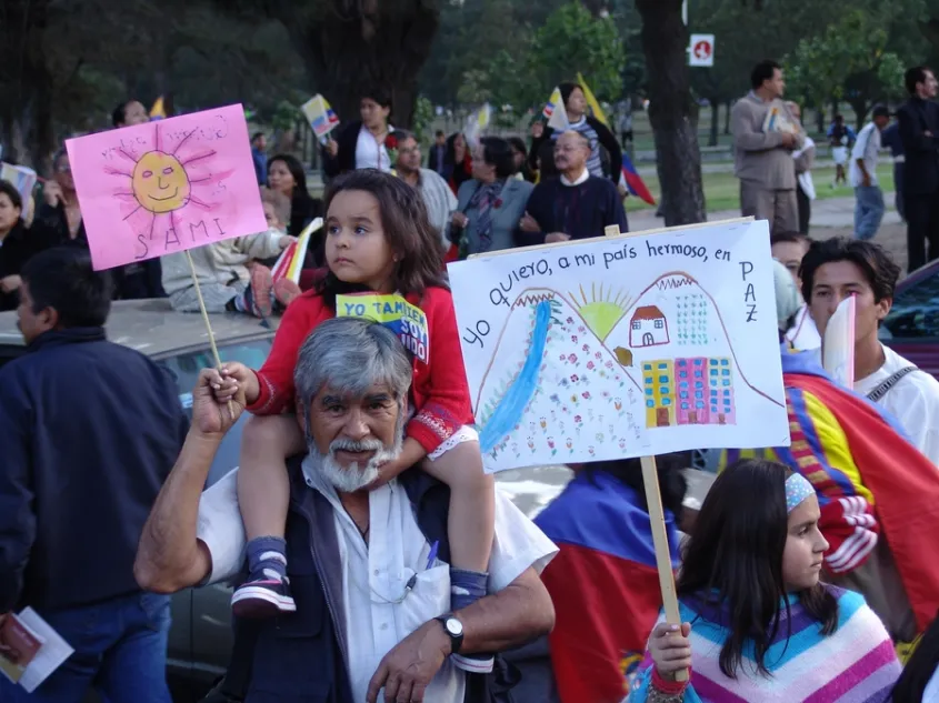 Julio García Romero protesta
