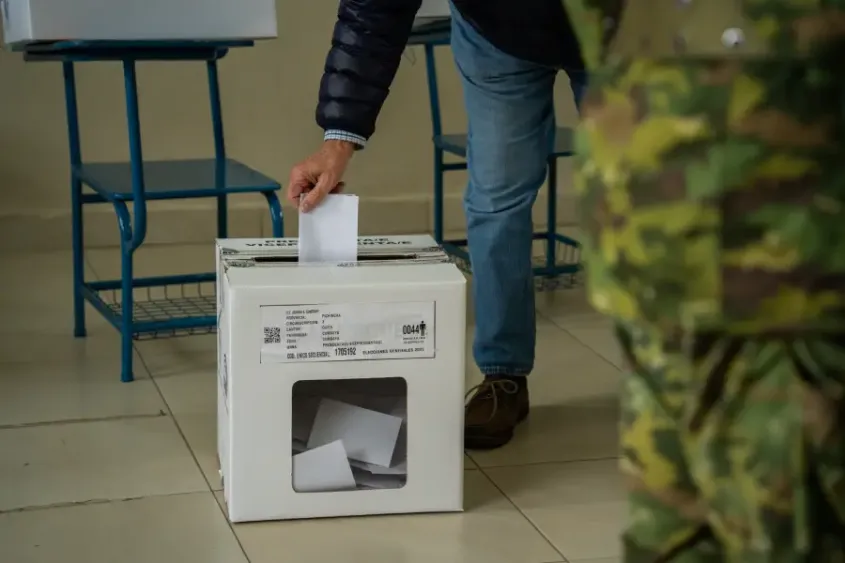 segunda vuelta de las elecciones en Ecuador 2025